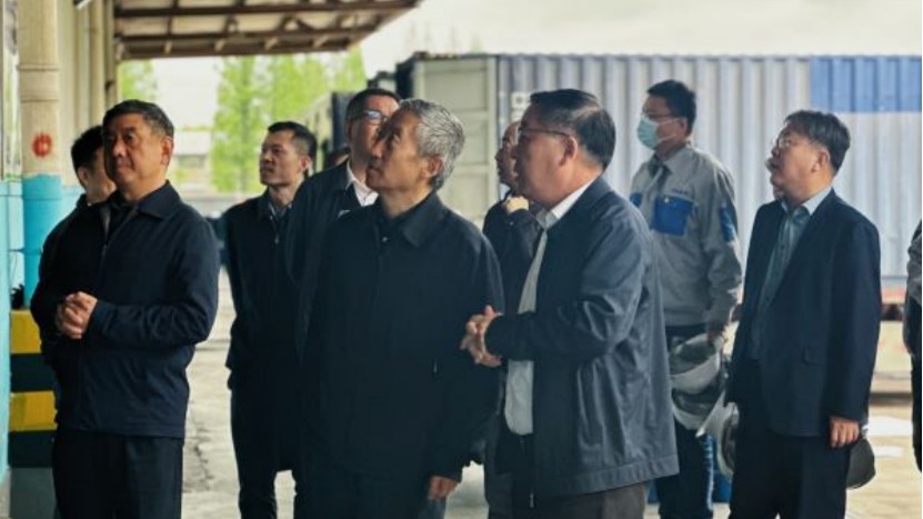 集团公司外部董事调研武汉驻地企业