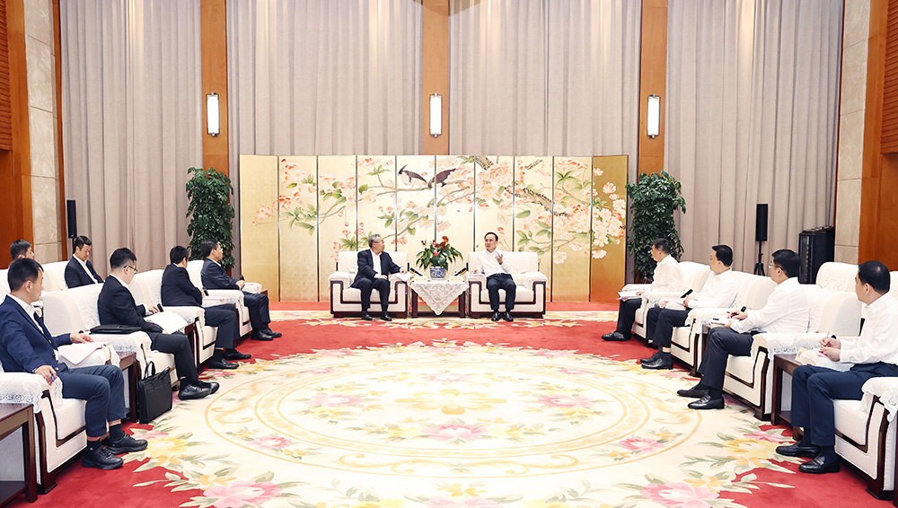 刘敬桢、徐鸿与徐州市委书记宋乐伟座谈交流