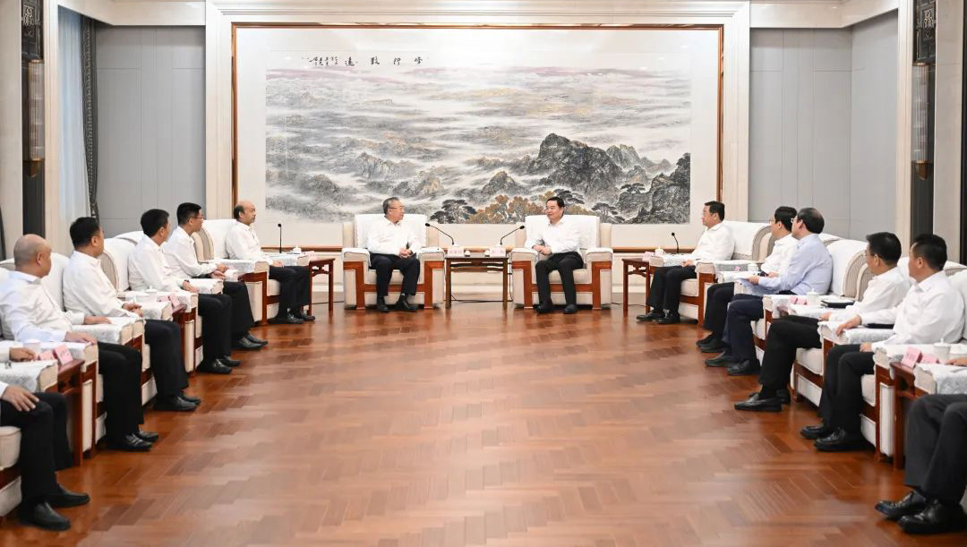 刘敬桢拜会辽宁省委书记郝鹏、省长王新伟