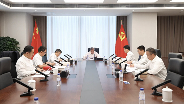 中国物流党委理论学习中心组开展2026年第五次集体学习
